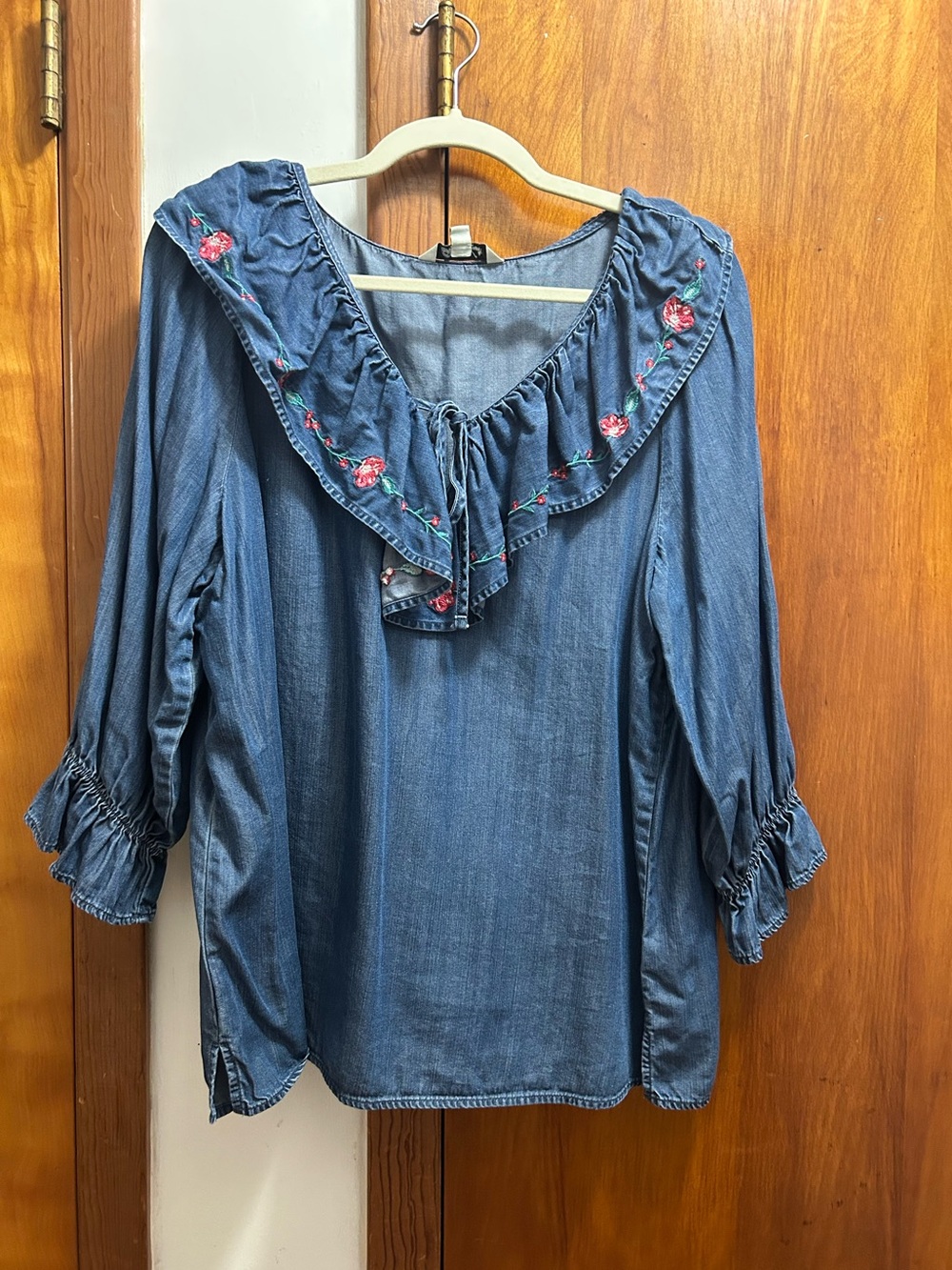 The Pioneer Woman Denim-Blue Ruffle Collar Embroidered Blouse
